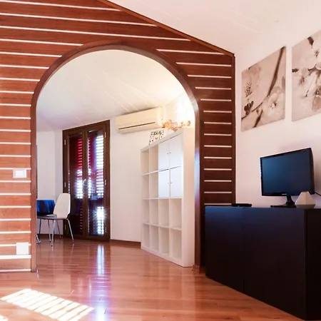 Magnolia Design * Aci Castello